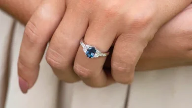 How to Choose the Perfect Alexandrite Engagement Ring for Your Unique Love Story?